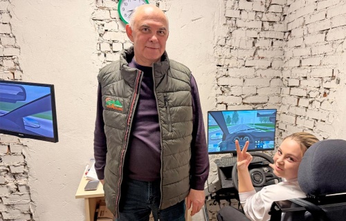 Инструктор на автотренажере в Автошколе в Строгино Меренков Николай Николаевич